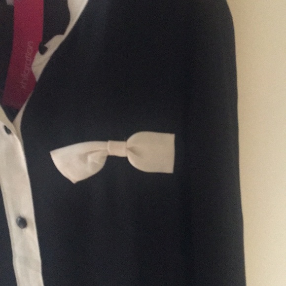 Xhilaration Black Blouse with Cream Bows - Picture 3 of 4